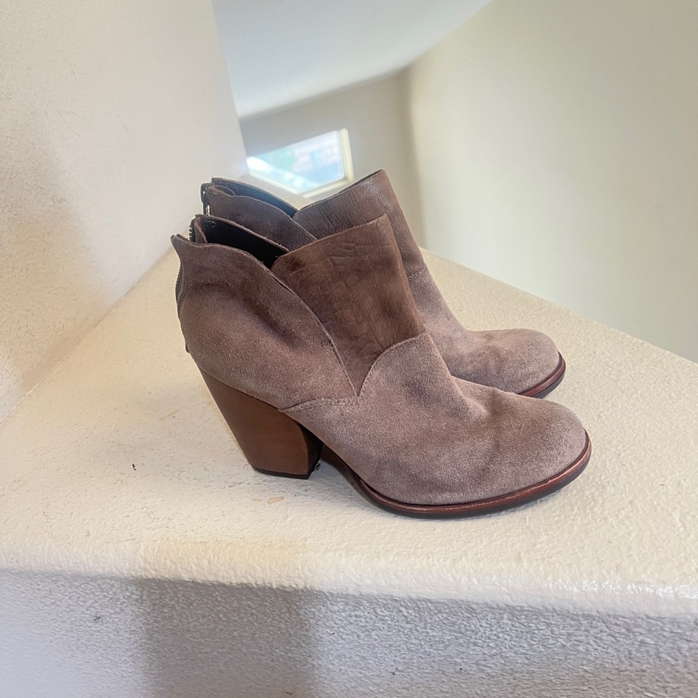 Kork-Ease Castaneda “Castle Suede” Brown Leather Bootie boots chunky size 8 - Picture 11 of 12